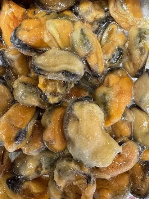 fresh mussel meat pre-steamed